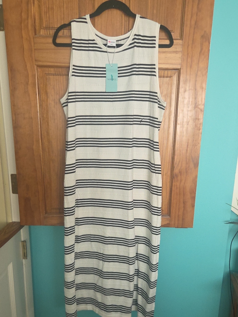 Sleeveless Striped Maxi Dress - White & Black